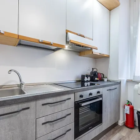 Cozy - Porta Venezia M1 Apartamento *